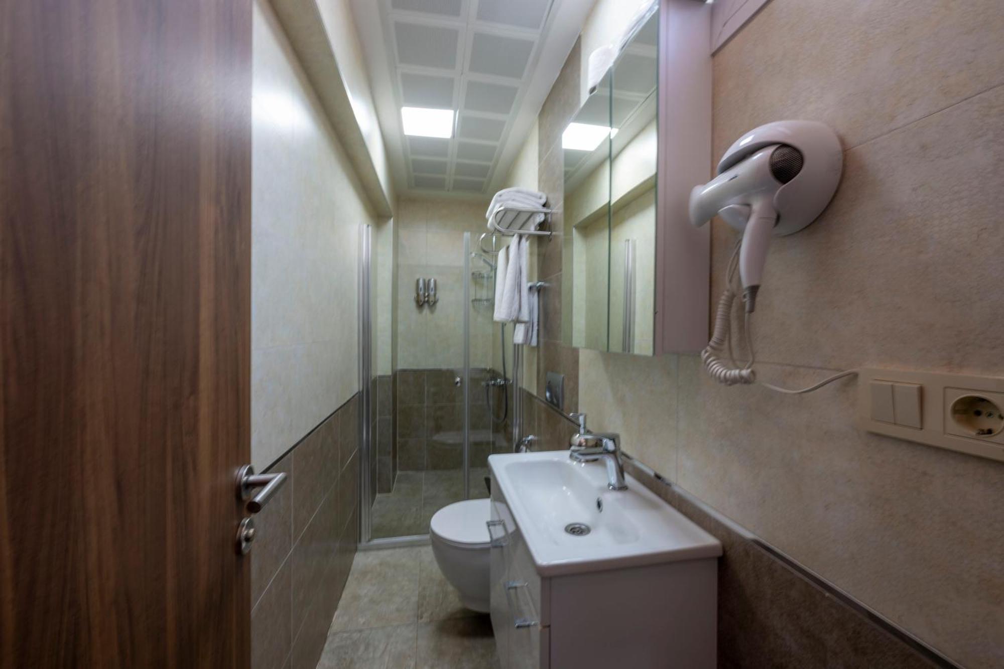 Comfort Suites Hotel Istanbul Exterior foto